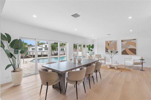 House in Fort Lauderdale, Florida 4 bedrooms, 251.49 sq.m. № 1930762 - photo 14