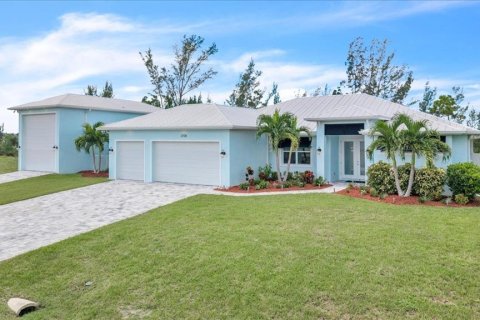 Casa en Cape Coral, Florida 4 dormitorios, 185.99 m2 № 2370992