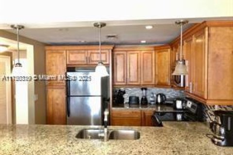 Copropriété à louer à Hollywood, Floride: 1 chambre, 83.24 m2 № 1983201 - photo 12