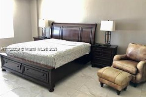 Copropriété à louer à Hollywood, Floride: 1 chambre, 83.24 m2 № 1983201 - photo 16