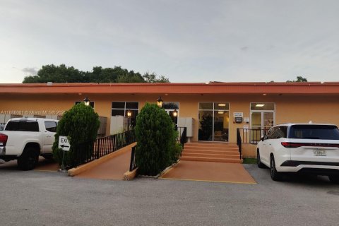 Condo in Deerfield Beach, Florida, 2 bedrooms  № 2013124 - photo 2