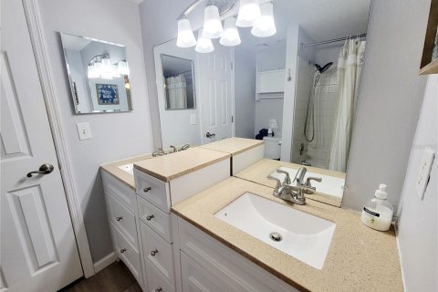 Condominio en alquiler en Saint Petersburg, Florida, 3 dormitorios, 127.74 m2 № 1910535 - foto 12