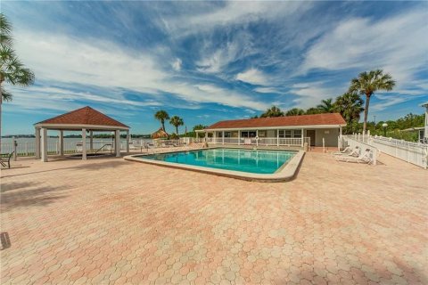 Condominio en alquiler en Saint Petersburg, Florida, 3 dormitorios, 127.74 m2 № 1910535 - foto 23