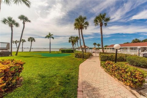 Condominio en alquiler en Saint Petersburg, Florida, 3 dormitorios, 127.74 m2 № 1910535 - foto 20