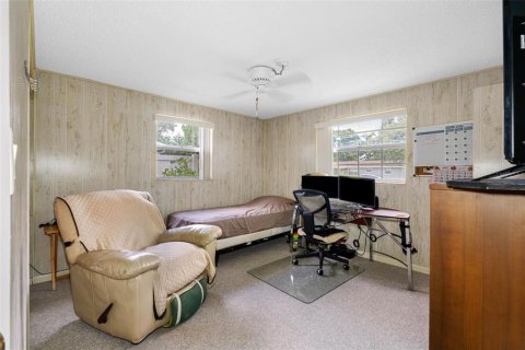 House in Clearwater, Florida 4 bedrooms, 133.78 sq.m. № 1877416 - photo 24