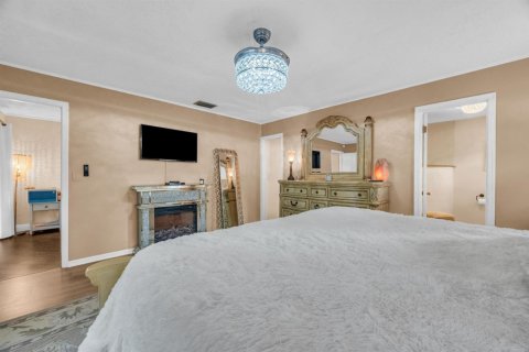 House in Jupiter, Florida 3 bedrooms, 157.38 sq.m. № 2241065 - photo 27