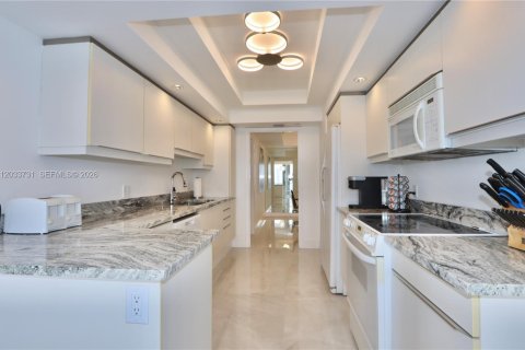 Copropriété à louer à Aventura, Floride: 2 chambres, 162.58 m2 № 2085645 - photo 5