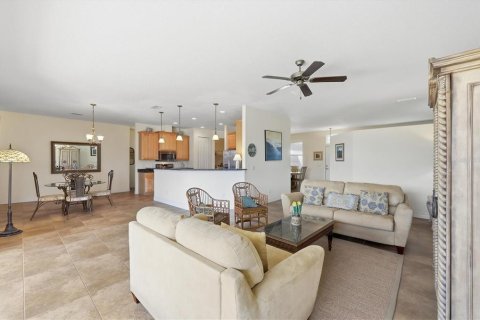 Villa ou maison à vendre à Rotonda, Floride: 4 chambres, 211.45 m2 № 2143884 - photo 16