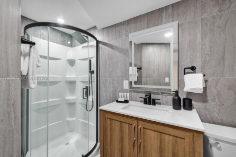 Condominio en venta en Miami Beach, Florida, 7 dormitorios, 537.9 m2 № 2000789 - foto 16