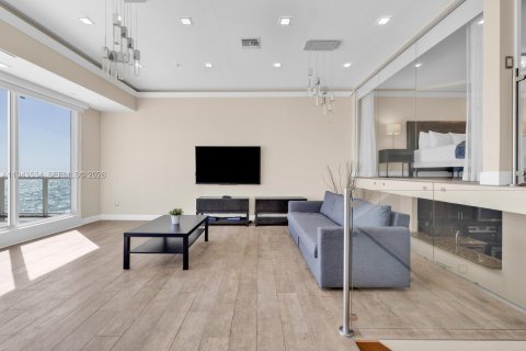Condominio en venta en Miami Beach, Florida, 7 dormitorios, 537.9 m2 № 2000789 - foto 26