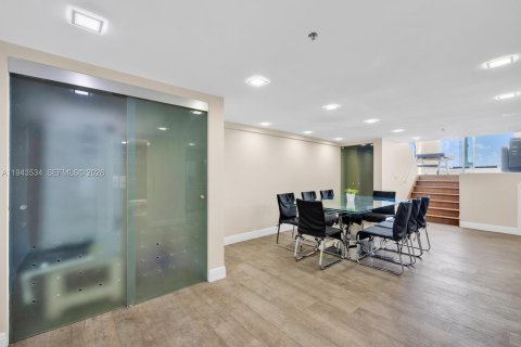 Condominio en venta en Miami Beach, Florida, 7 dormitorios, 537.9 m2 № 2000789 - foto 21