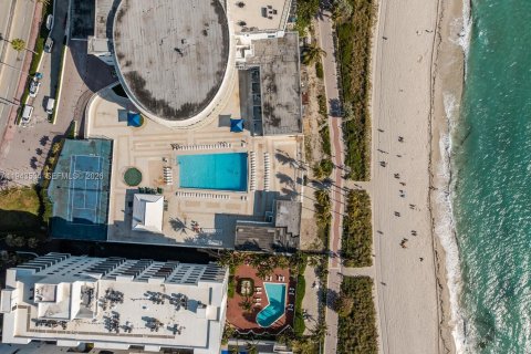Condominio en venta en Miami Beach, Florida, 7 dormitorios, 537.9 m2 № 2000789 - foto 3