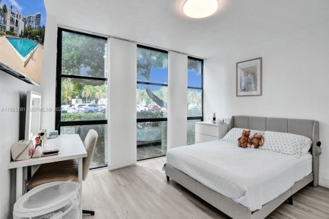 Купить кондоминиум в Халландейл-Бич, Флорида 3 спальни, 132.85м2, № 1983773 - фото 11