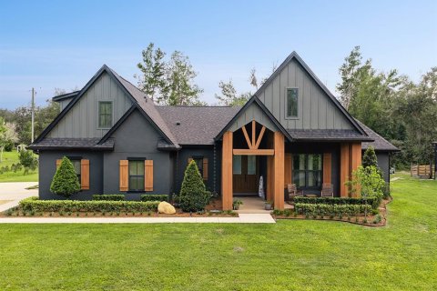 Villa ou maison à Geneva, Floride 5 chambres, 259.1 m2 № 2421945
