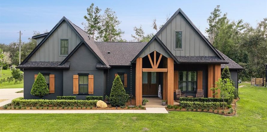 Villa ou maison à Geneva, Floride 5 chambres, 259.1 m2 № 2421945
