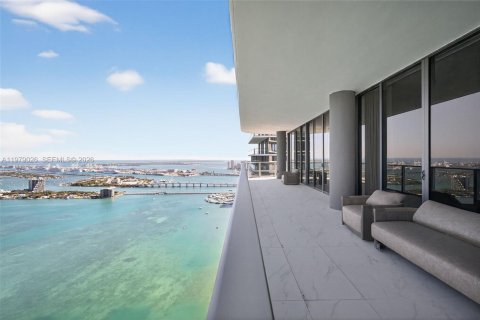 Condominio en Miami, Florida, 4 dormitorios  № 2049639