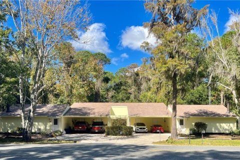 Commercial property in Homosassa, Florida 8 bedrooms, 366.41 sq.m. № 2393965