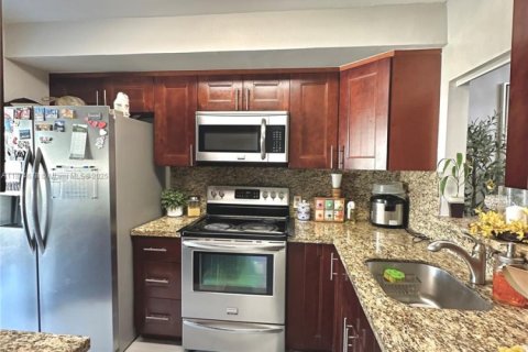 Condominio en venta en Hollywood, Florida, 2 dormitorios, 120.77 m2 № 2045961 - foto 12