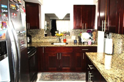 Condominio en venta en Hollywood, Florida, 2 dormitorios, 120.77 m2 № 2045961 - foto 13