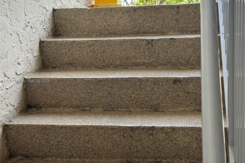 Copropriété à vendre à Miami, Floride: 2 chambres, 125.42 m2 № 2065360 - photo 8