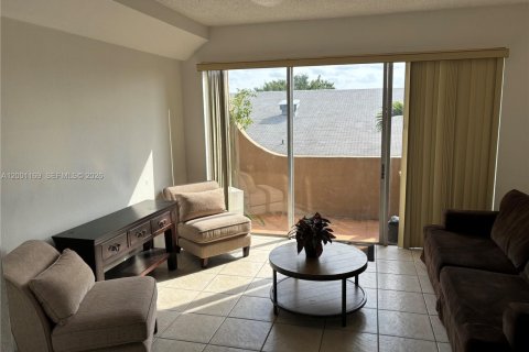 Copropriété à vendre à Miami, Floride: 2 chambres, 125.42 m2 № 2065360 - photo 2