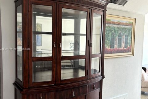 Copropriété à vendre à Miami, Floride: 2 chambres, 125.42 m2 № 2065360 - photo 12