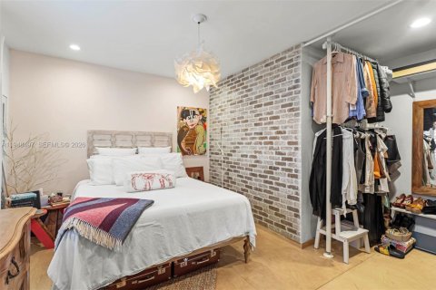 Propiedad comercial en venta en Miami, Florida, 213.12 m2 № 2054627 - foto 16