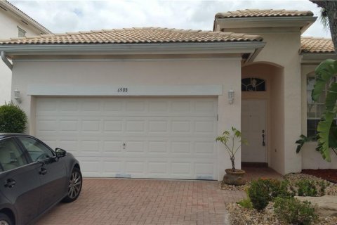 Villa ou maison à Margate, Floride 3 chambres, 157.38 m2 № 2370526