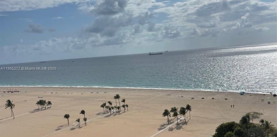 Condo in Fort Lauderdale, Florida, 2 bedrooms № 1897643
