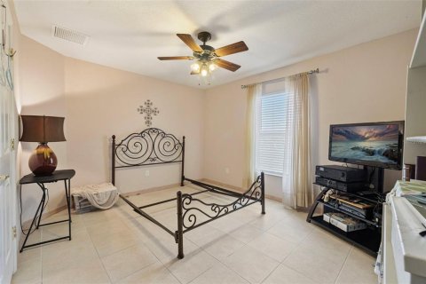 House in Ocala, Florida 3 bedrooms, 146.41 sq.m. № 1911575 - photo 19