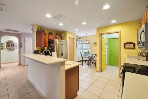 House in Ocala, Florida 3 bedrooms, 146.41 sq.m. № 1911575 - photo 11