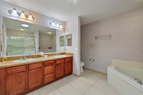 House in Ocala, Florida 3 bedrooms, 146.41 sq.m. № 1911575 - photo 21