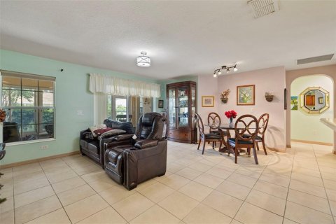 House in Ocala, Florida 3 bedrooms, 146.41 sq.m. № 1911575 - photo 8