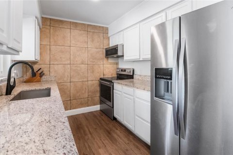 Villa ou maison à vendre à Ocoee, Floride: 2 chambres, 93.65 m2 № 2142206 - photo 4