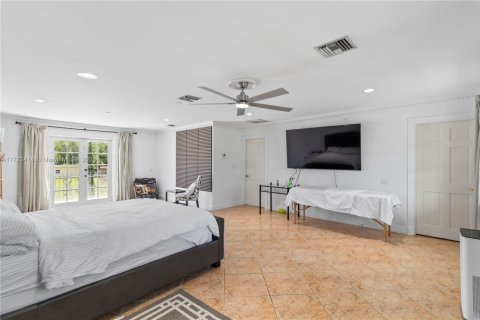 Villa ou maison à vendre à Miami, Floride: 6 chambres, 738.85 m2 № 1958908 - photo 30