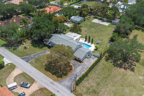 Villa ou maison à vendre à Miami, Floride: 6 chambres, 738.85 m2 № 1958908 - photo 3