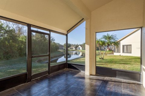 House in New Port Richey, Florida 2 bedrooms, 155.33 sq.m. № 2223062 - photo 27