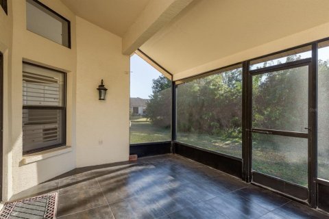 House in New Port Richey, Florida 2 bedrooms, 155.33 sq.m. № 2223062 - photo 28