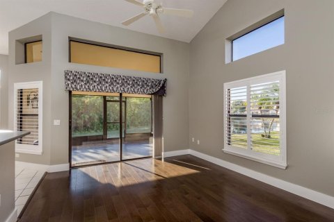 House in New Port Richey, Florida 2 bedrooms, 155.33 sq.m. № 2223062 - photo 17