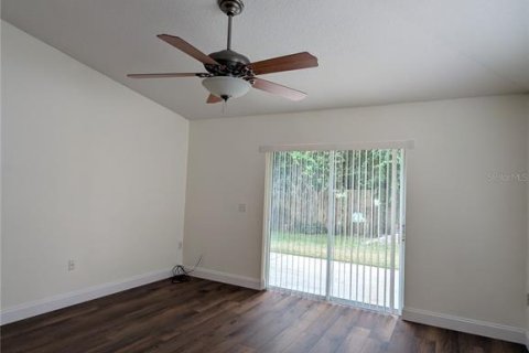 House in Alachua, Florida 4 bedrooms, 173.54 sq.m. № 2399327 - photo 19