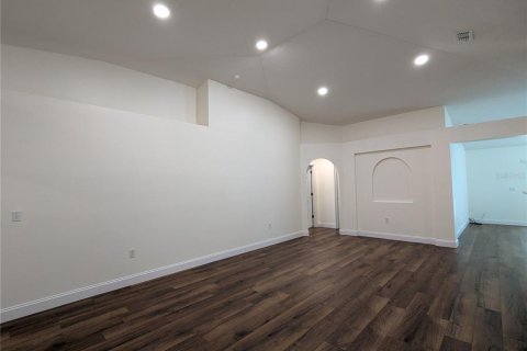 House in Alachua, Florida 4 bedrooms, 173.54 sq.m. № 2399327 - photo 6