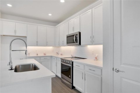 Townhouse in Parrish, Florida 3 bedrooms, 133.13 sq.m. № 1213074 - photo 28