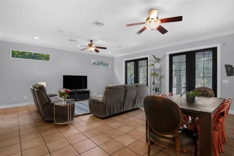 House in Orlando, Florida 3 bedrooms, 174.01 sq.m. № 1743380 - photo 13