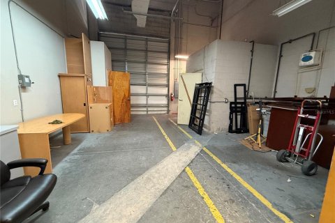 Immobilier commercial à louer à Lakeland, Floride: 2187.85 m2 № 1880726 - photo 13