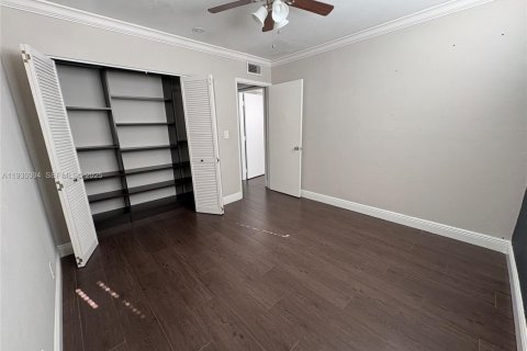 Copropriété à vendre à Pompano Beach, Floride: 2 chambres, 83.98 m2 № 1994543 - photo 10