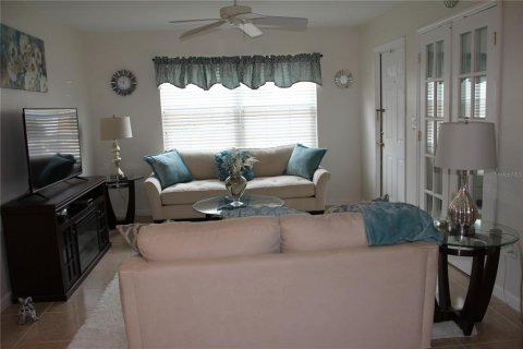 Copropriété à vendre à Port Charlotte, Floride: 2 chambres, 85.38 m2 № 2199533 - photo 11