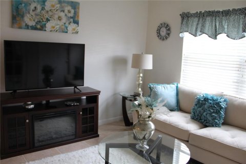 Copropriété à vendre à Port Charlotte, Floride: 2 chambres, 85.38 m2 № 2199533 - photo 8