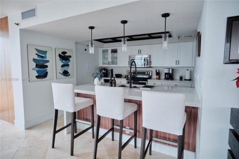 Купить кондоминиум в Майами, Флорида 2 спальни, 186.73м2, № 2023903 - фото 22