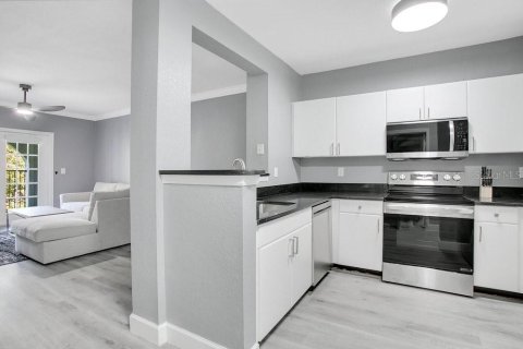 Condo in Orlando, Florida, 1 bedroom  № 1850273 - photo 9