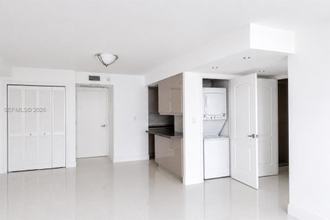 Copropriété à louer à Miami Beach, Floride: 2 chambres, 118.08 m2 № 2249338 - photo 20